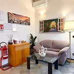 Gæstehus Attic Garden 4*