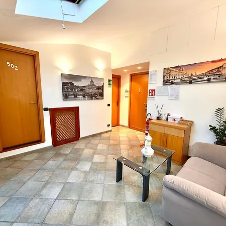 Attic Garden Pensión Roma