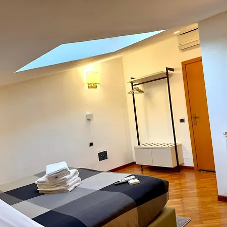 Attic Garden Pensión 4*