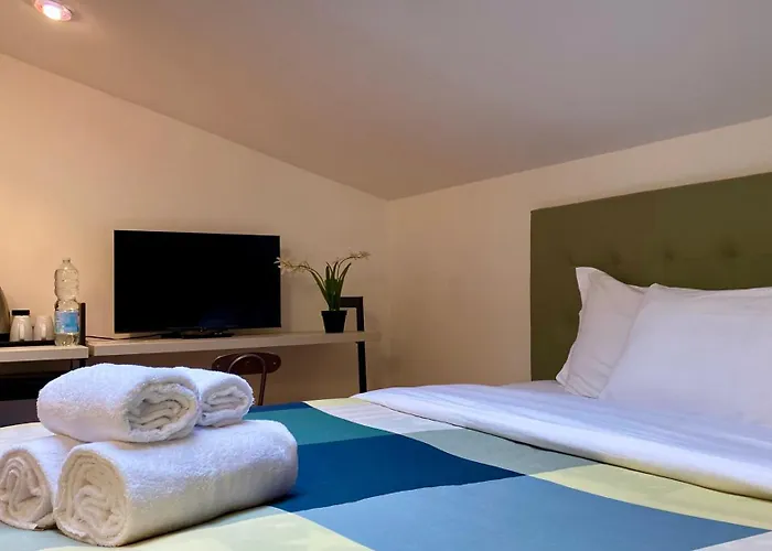 Pensión Attic Garden 4*