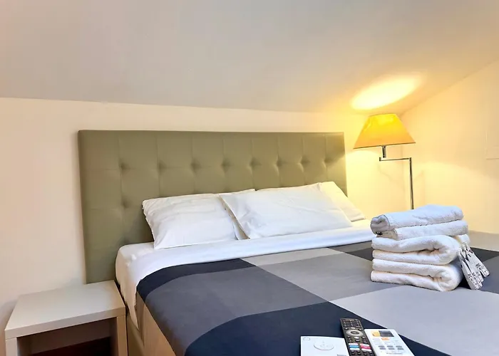 Attic Garden Pensión Roma