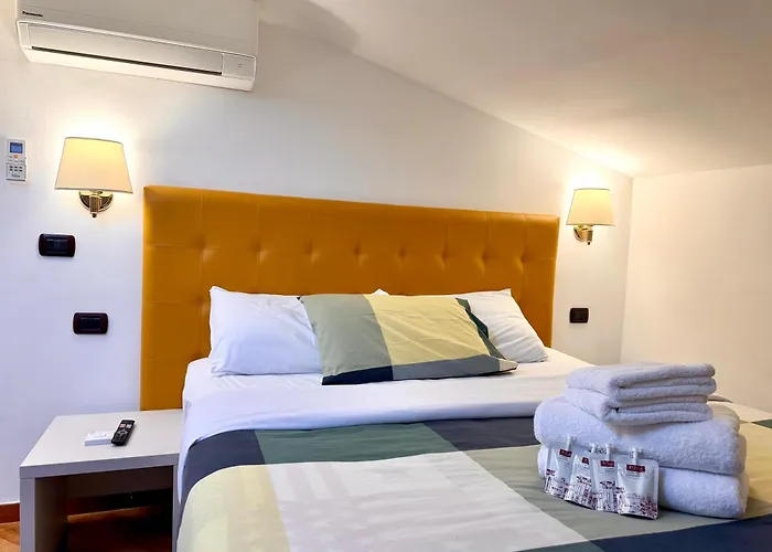 Attic Garden Pensión 4*