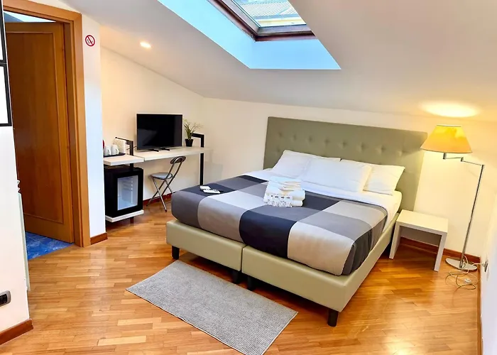 Attic Garden Pensión 4*