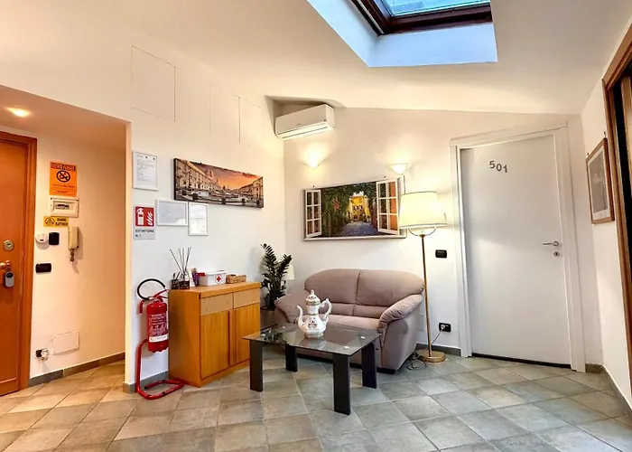 Attic Garden Pensión Roma