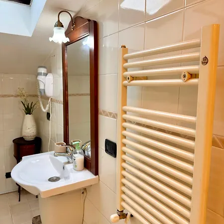 Attic Garden Πανσιόν 4*