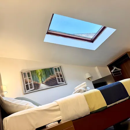 Attic Garden 4*