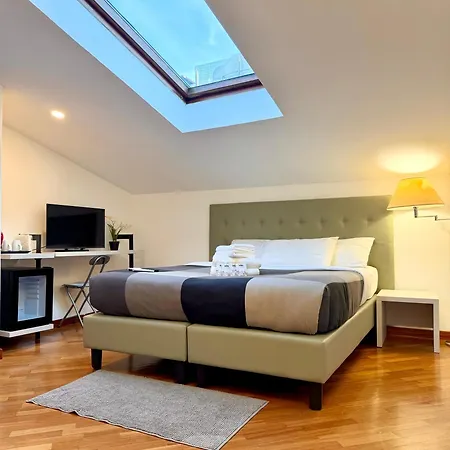 Πανσιόν Attic Garden 4*