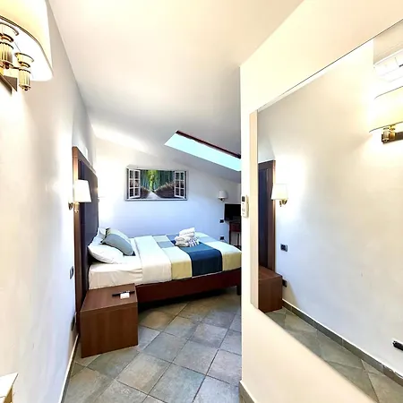 Πανσιόν Attic Garden