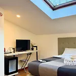 Attic Garden 4*