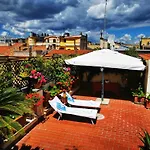 Attic Garden بيت ضيافة روما